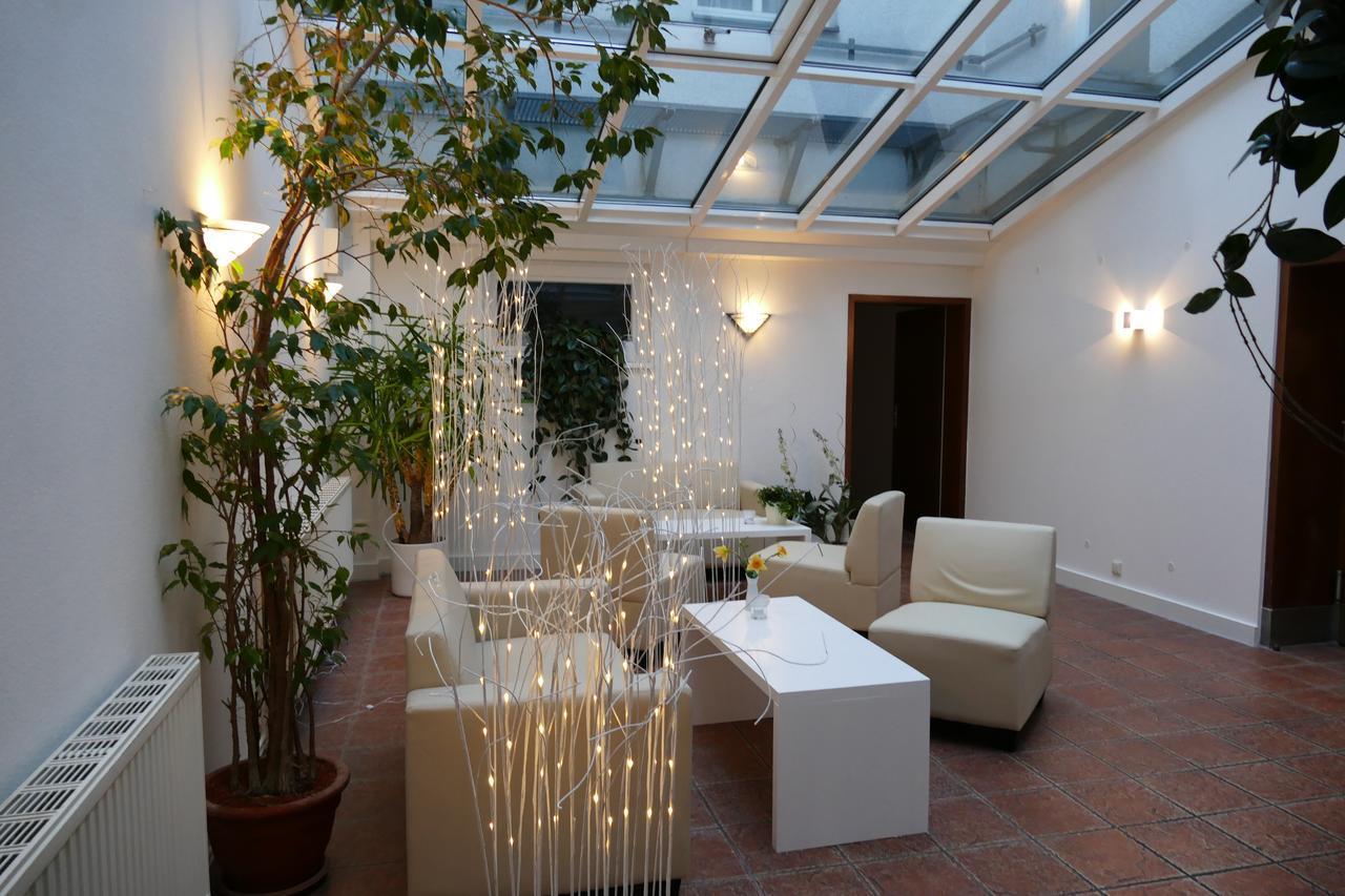Hotel Am Dom Greifswald Buitenkant foto